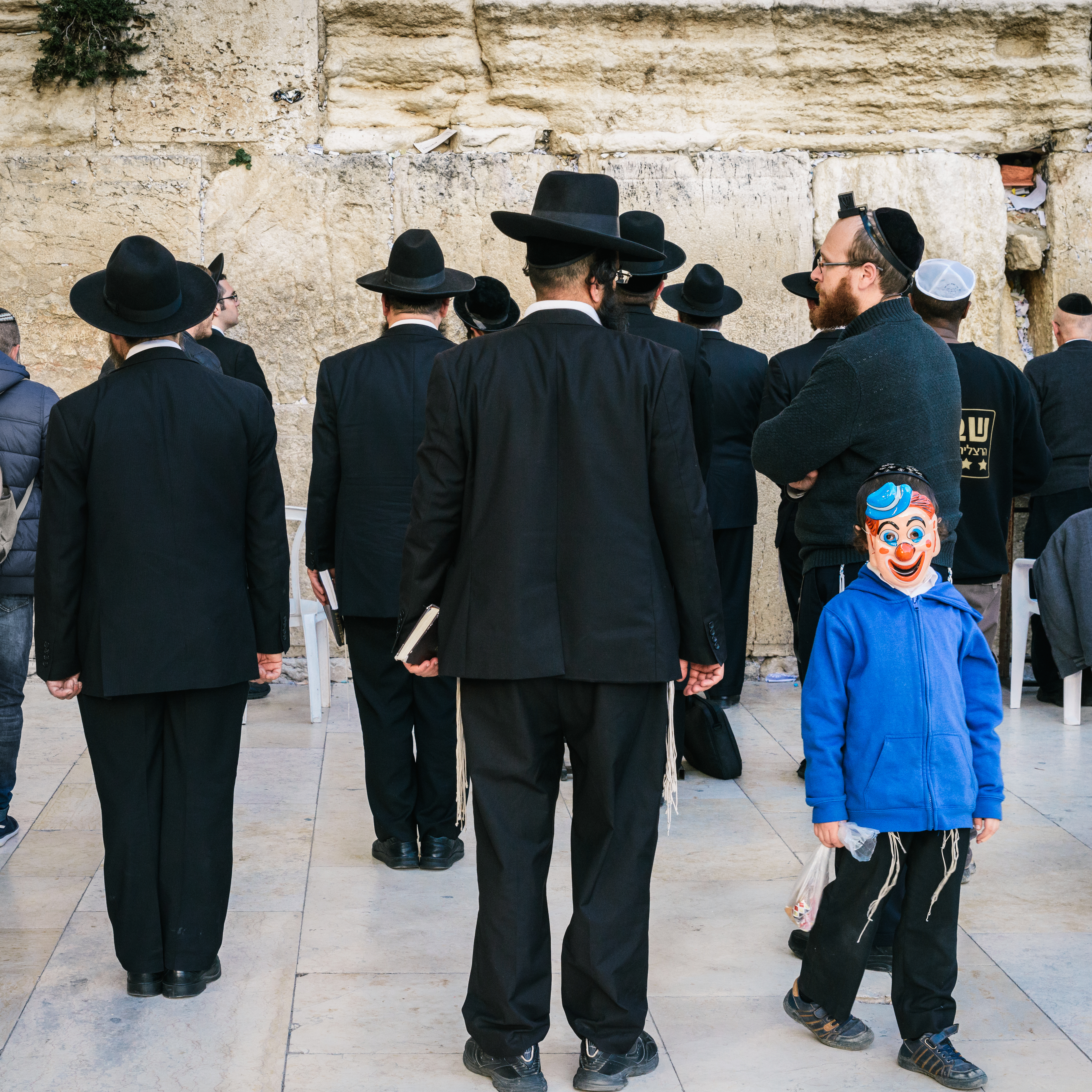 close up of wailing wall in jerusalem9