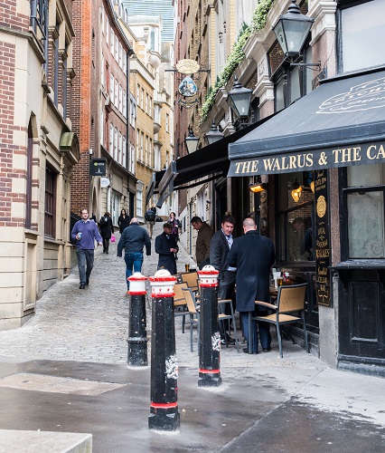 Pub in the CIty of London, England
