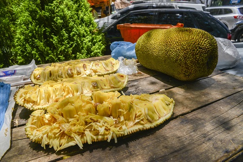 Fruit and vegetable market in Ipanema, Rio de Janeiro
