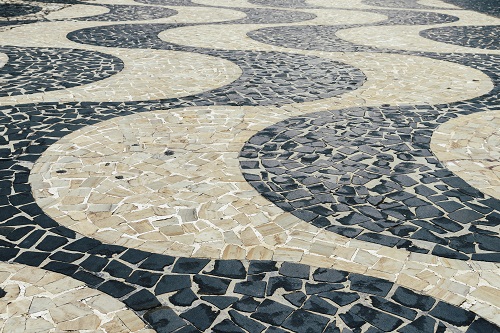 Pedras Portuguesas winding pattern
