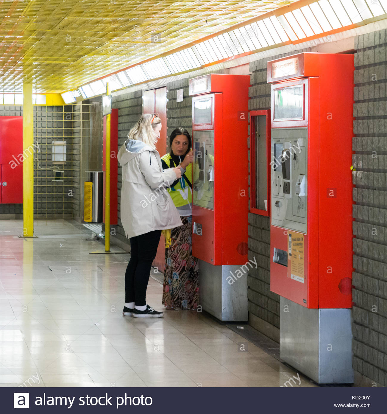 a-romanian-gypsie-at-milans-san-donato-milanese-metro-station-harrasing-KD200Y