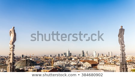 gothic-spire-on-roof-milan-450w-384680902