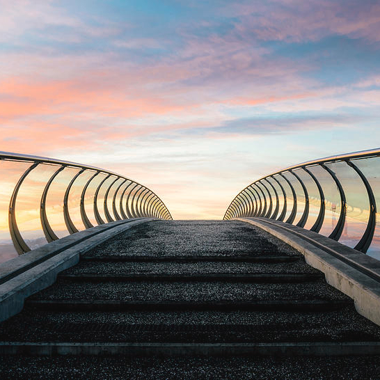 futuristic-pedestrian-bridge-alexandre-rotenberg
