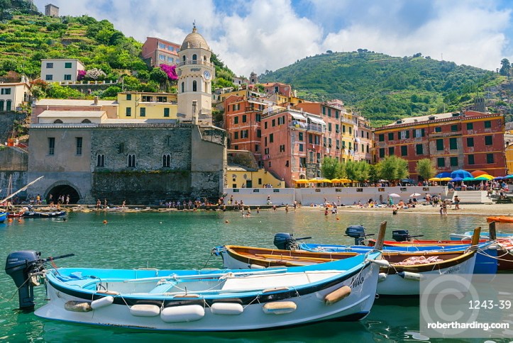 Harbour at Vernazza, Cinque Terre, Italy