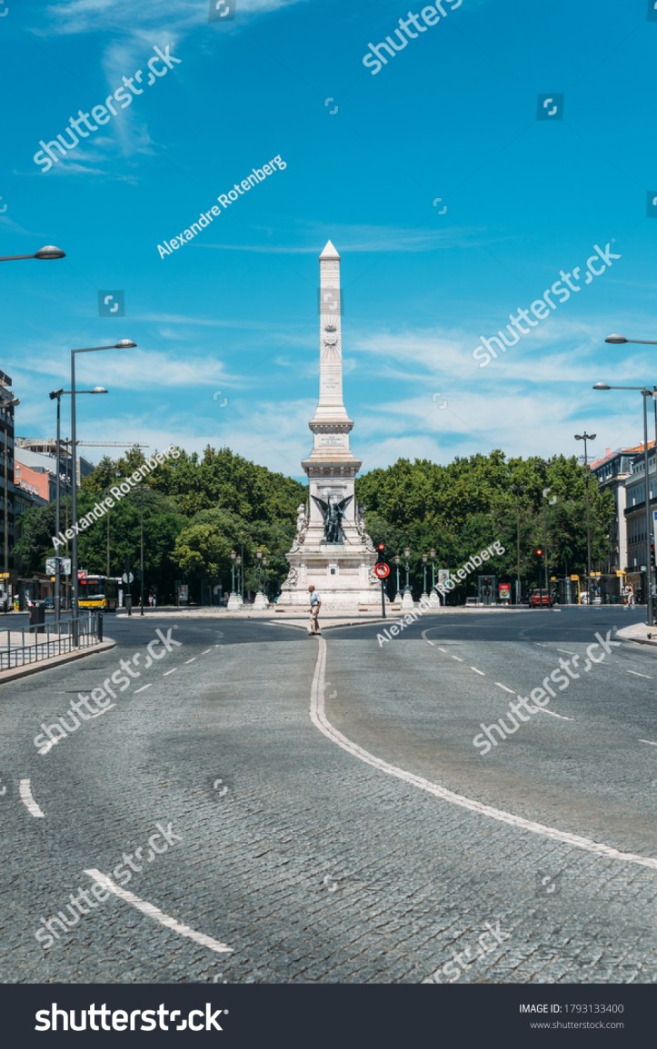 stock-photo-lisbon-portugal-august-monument-to-the-restauradores-at-restauradores-square-lisbon-1793133400